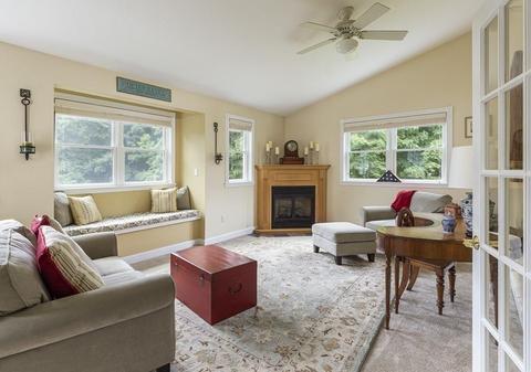 19 Grove St, Upton, MA 01568 photo 7