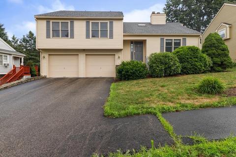 5 Stonegate Ln, Worcester, MA 01605 photo 4