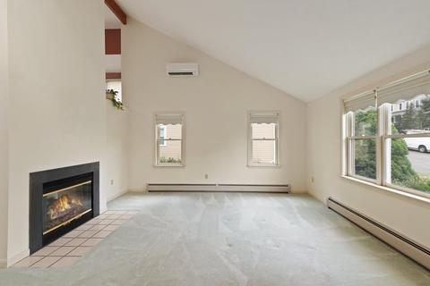 5 Stonegate Ln, Worcester, MA 01605 photo 6