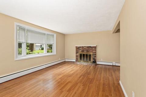 37 Pole Plain Rd, Sharon, MA 02067 photo 4