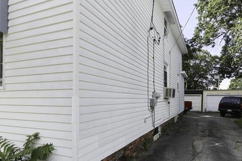 15 E Lake St, Worcester, MA 01604 photo 5