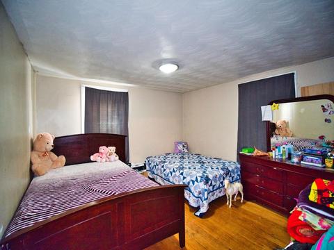 297 Hamlet St, Fall River, MA 02724 photo 8