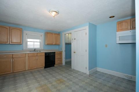 28 Burbank Rd, Sutton, MA 01590 photo 4
