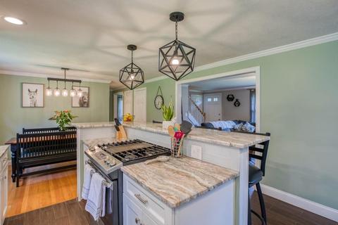 75 Briarcliff St, Springfield, MA 01128 photo 8