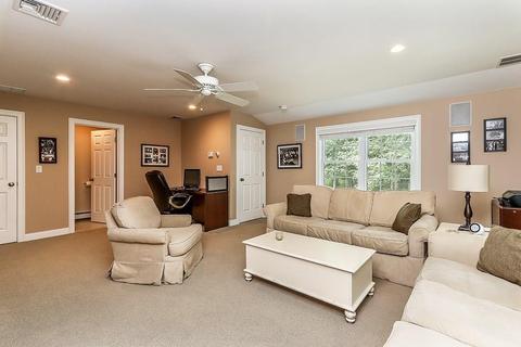 73 Old Post Rd, Walpole, MA 02032 photo 26