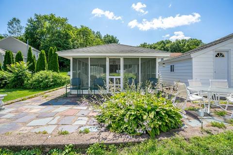 19 Milton St, Chicopee, MA 01013 photo 36