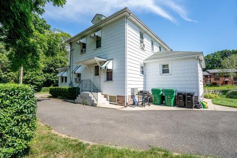 19 Milton St, Chicopee, MA 01013 photo 4