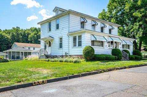19 Milton St, Chicopee, MA 01013 photo 3