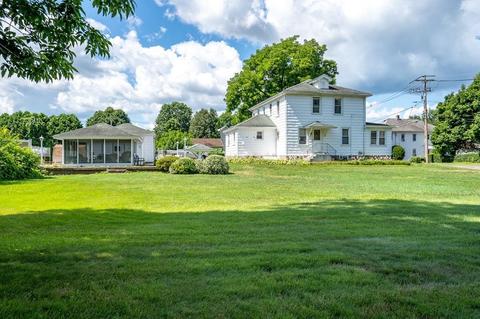19 Milton St, Chicopee, MA 01013 photo 5