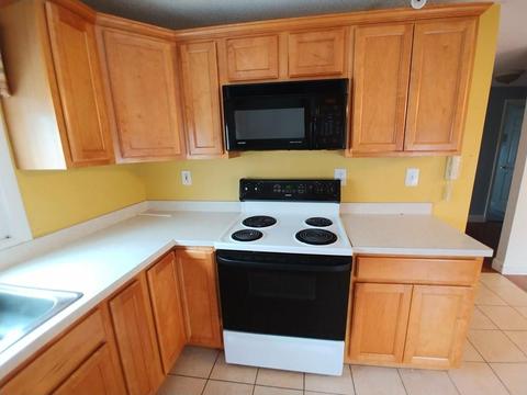 1928 N Main St #2, Fall River, MA 02720 photo 12
