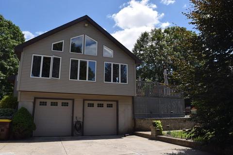 201 Concord St, Fall River, MA 02723 photo 2