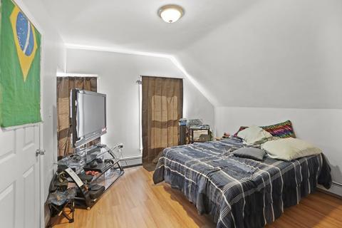 8 Eames St, Framingham, MA 01702 photo 10