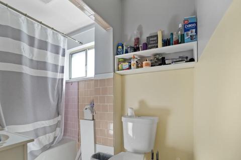 8 Eames St, Framingham, MA 01702 photo 11