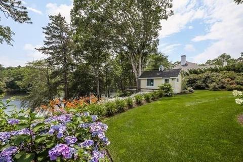 136 Pond St, Barnstable, MA 02655 photo 4