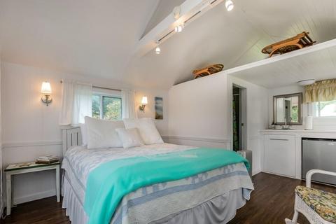 136 Pond St, Barnstable, MA 02655 photo 28
