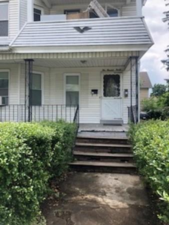 590 White St, Springfield, MA 01108 photo 2
