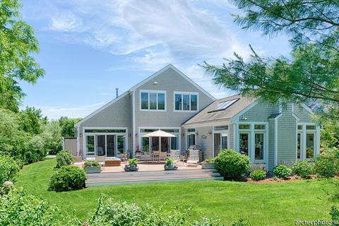 56 The Hts, Mashpee, MA 02649 photo 1