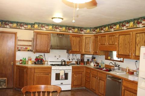 93 High St, Erving, MA 01344 photo 5