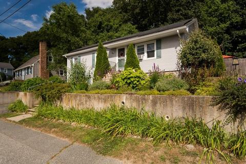 49 Bradley Ct, Fall River, MA 02720 photo 4