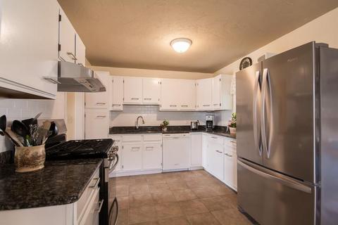 49 Bradley Ct, Fall River, MA 02720 photo 13