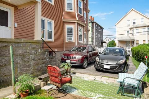 34 Kellogg St, Fall River, MA 02724 photo 3
