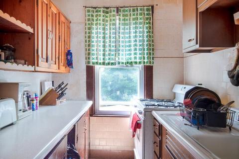 34 Kellogg St, Fall River, MA 02724 photo 7