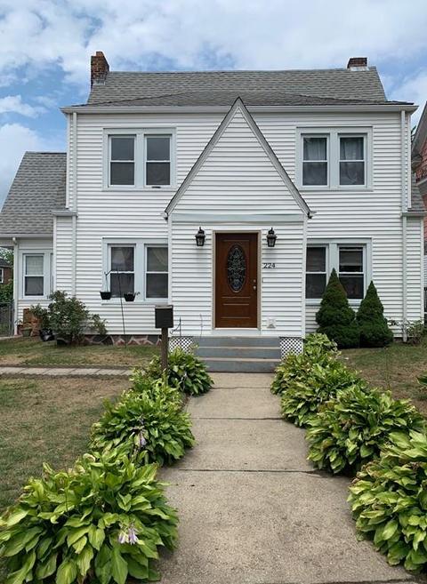 224 Chapin Ter, Springfield, MA 01104 photo 1