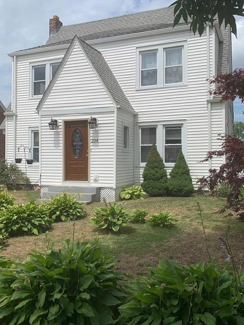 224 Chapin Ter, Springfield, MA 01104 photo 2