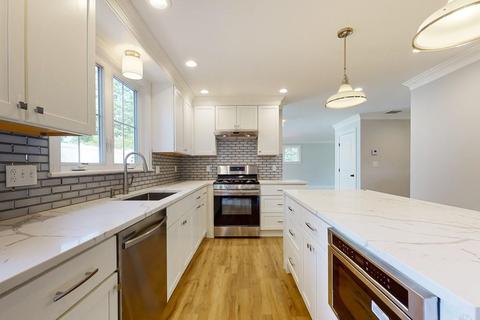 14 Hemlock Dr, Natick, MA 01760 photo 3