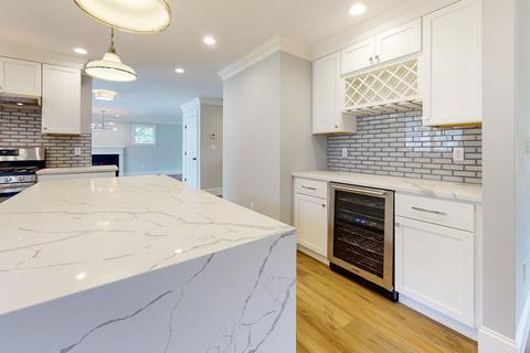 14 Hemlock Dr, Natick, MA 01760 photo 5