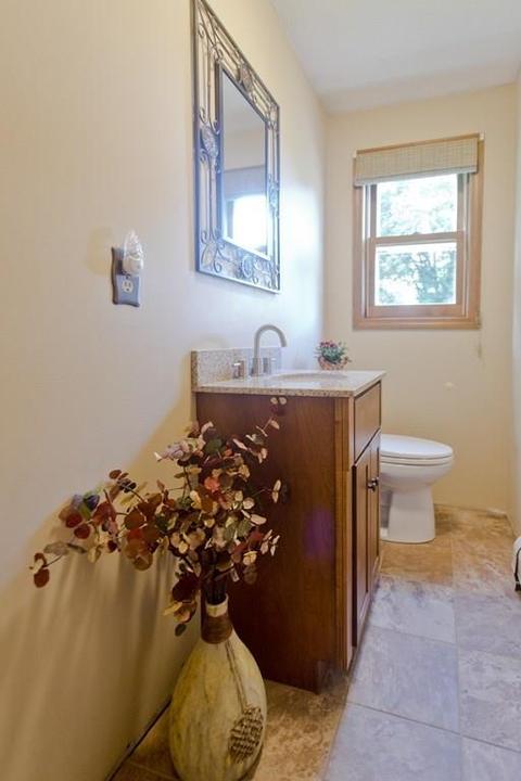 63 Plain St, Easthampton, MA 01027 photo 28