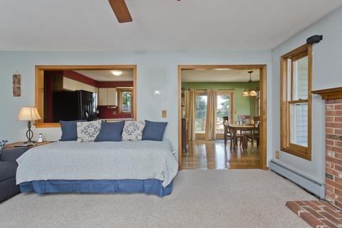 63 Plain St, Easthampton, MA 01027 photo 10