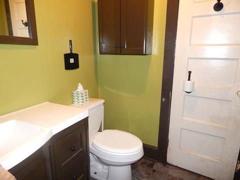247 Pine St, Springfield, MA 01105 photo 16
