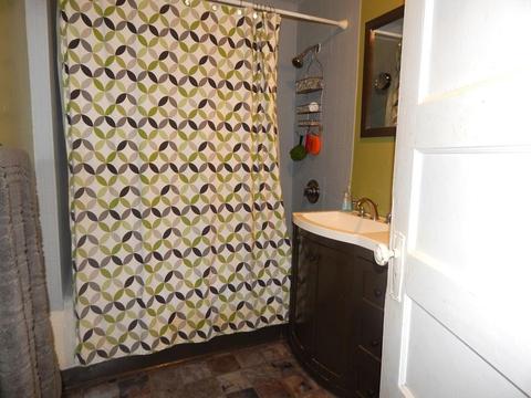 247 Pine St, Springfield, MA 01105 photo 17