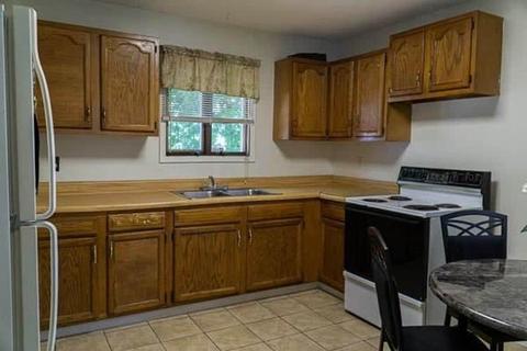 88 Chester St, Springfield, MA 01105 photo 3