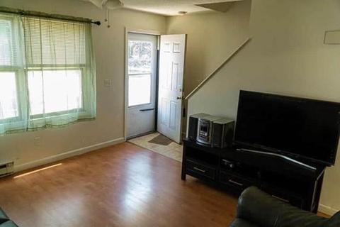 88 Chester St, Springfield, MA 01105 photo 2