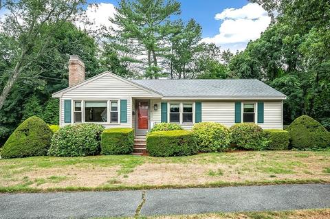 8 Autumn St, Danvers, MA 01923 photo 2