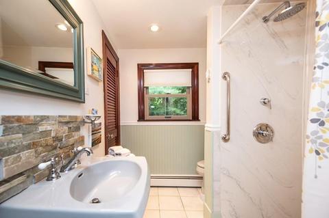 8 Autumn St, Danvers, MA 01923 photo 15