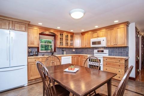8 Autumn St, Danvers, MA 01923 photo 7