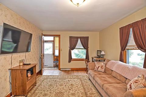 68 Vale St, Worcester, MA 01604 photo 3