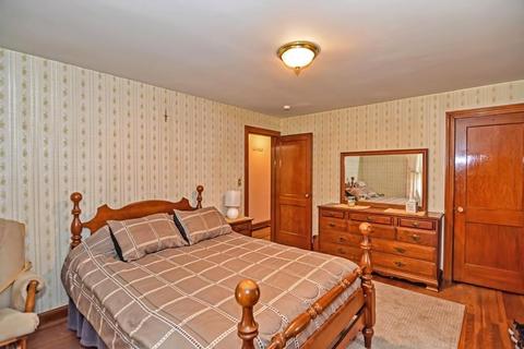 68 Vale St, Worcester, MA 01604 photo 7