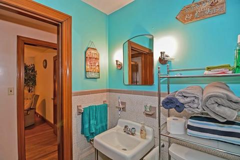 68 Vale St, Worcester, MA 01604 photo 10