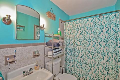 68 Vale St, Worcester, MA 01604 photo 8