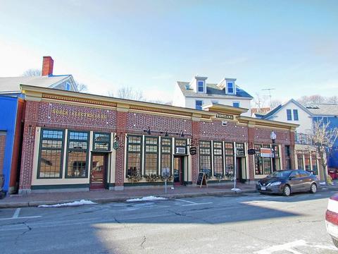 242 Main St, Gloucester, MA 01930 photo 5