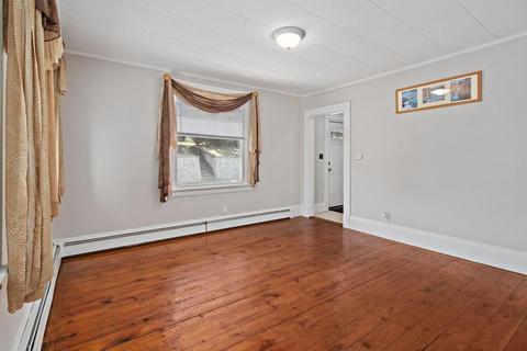 35 Gilbert St, Lawrence, MA 01843 photo 9