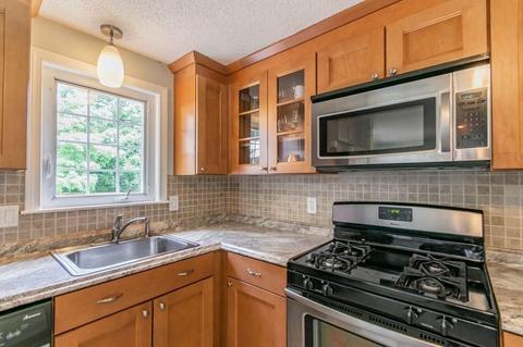 12 Baird Rd, Springfield, MA 01118 photo 5