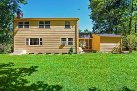 11 Overlook Dr E, Framingham, MA 01701 photo 3