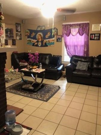 37 Balis St, Springfield, MA 01109 photo 4