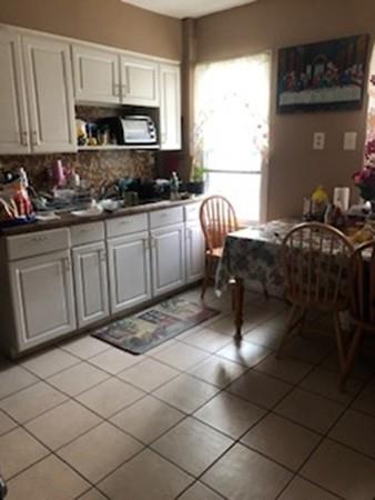 37 Balis St, Springfield, MA 01109 photo 7