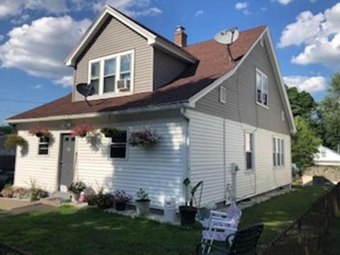 37 Balis St, Springfield, MA 01109 photo 2